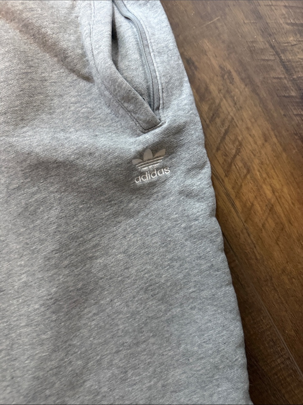 Men's Casual Adidas Heather Gray Sweatshorts XXL - Picture 2 of 3